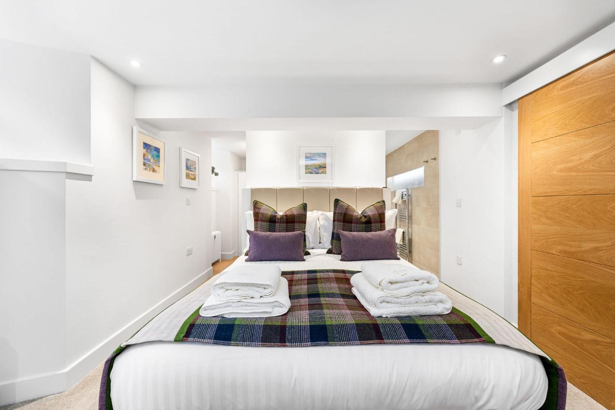 Righ Properties - Luxury West End Artisan Apartment Edimburgo Exterior foto